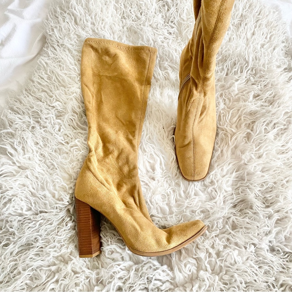 BONGO Women's Sz 7 Sand Brown Below the Knee Faux-Suede Fabric Square Toe Boots